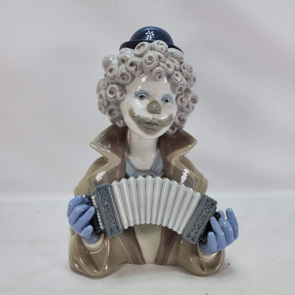 Lladro 5585 Circus Sam Clown Accordion Figurine Blue Tan‎ Glazed Porcelain Spain